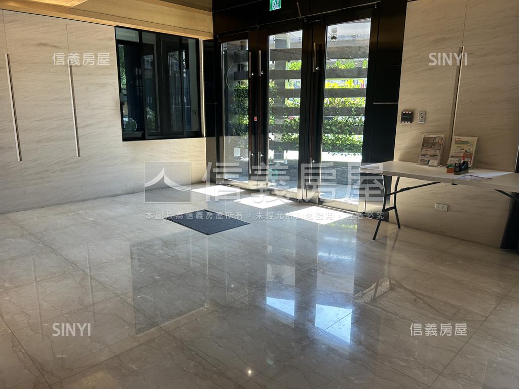 中山藝術紀陽台充電坡平房屋室內格局與周邊環境