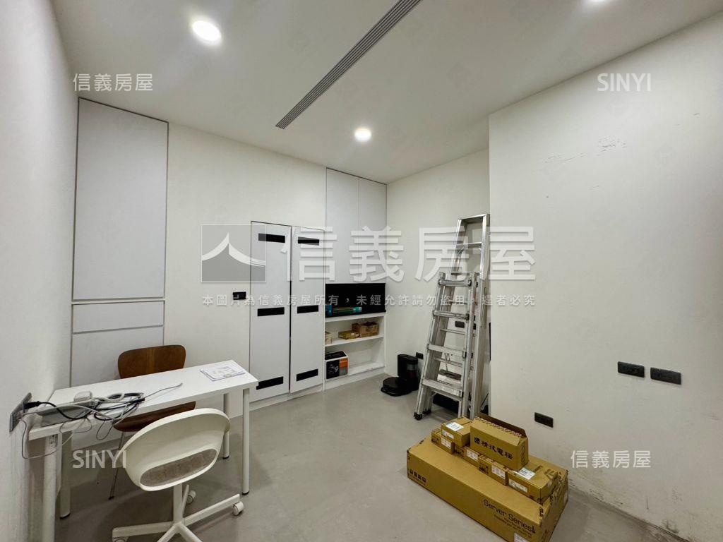 稀有愛河畔旁傳家金店面房屋室內格局與周邊環境