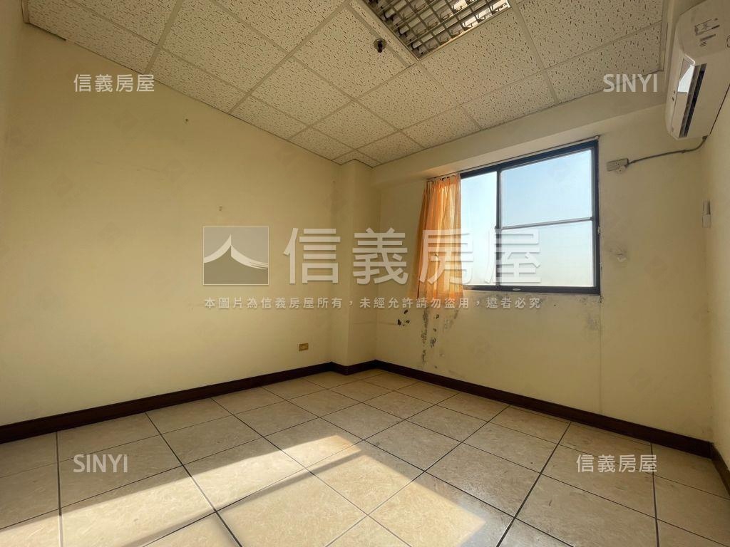 大里二期旁高樓四房附車位房屋室內格局與周邊環境