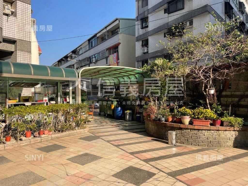 大里二期旁高樓四房附車位房屋室內格局與周邊環境