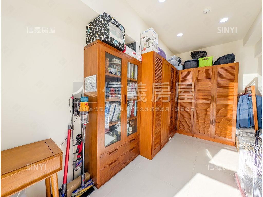 專任〖國美Ａ１〗２房車位房屋室內格局與周邊環境