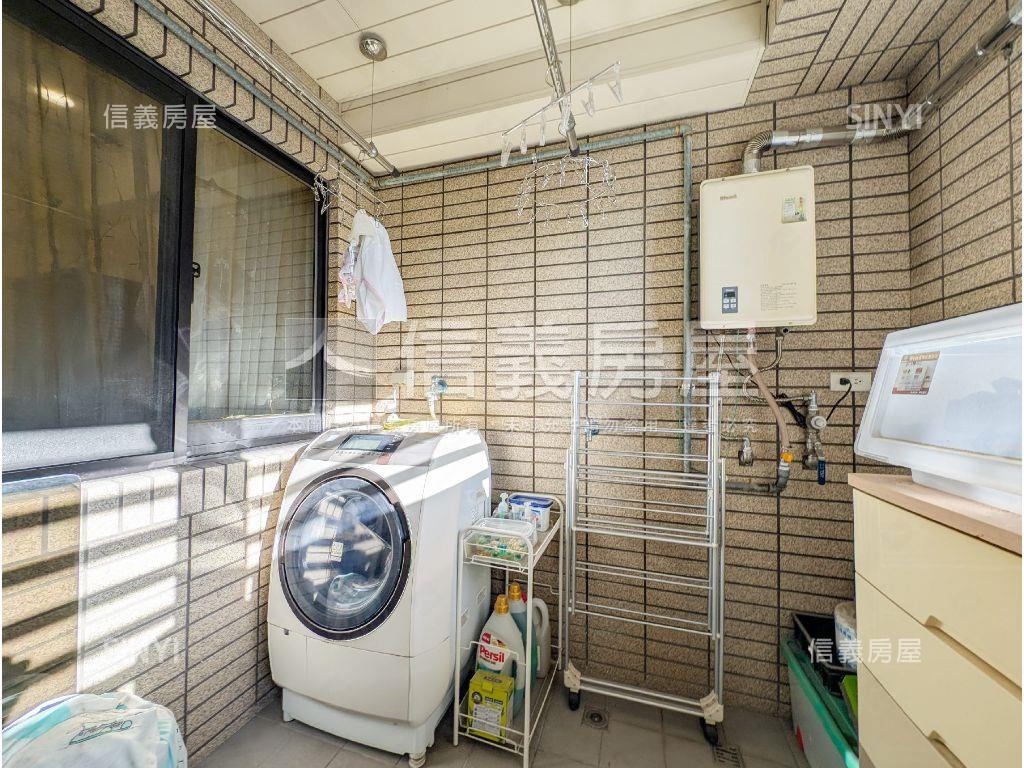 專任〖國美Ａ１〗２房車位房屋室內格局與周邊環境