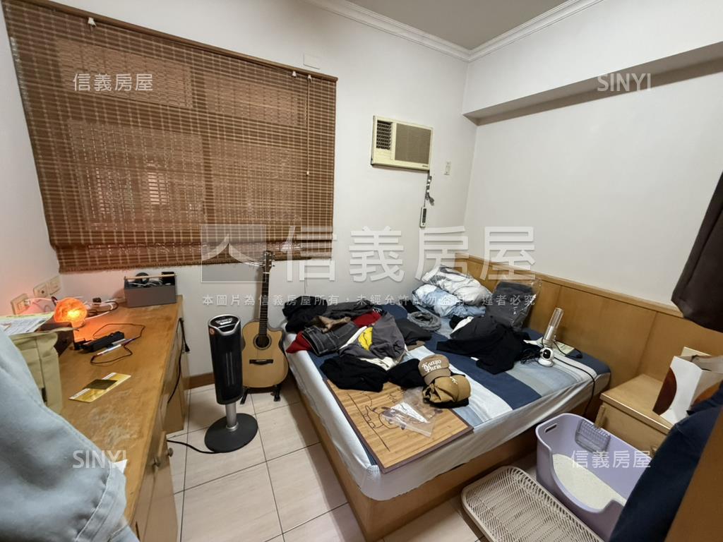 全興路四房電梯平面車位房屋室內格局與周邊環境