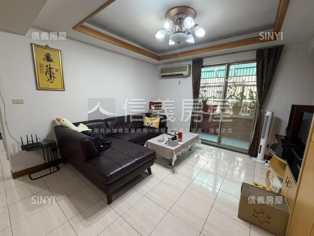 全興路四房電梯平面車位房屋室內格局與周邊環境