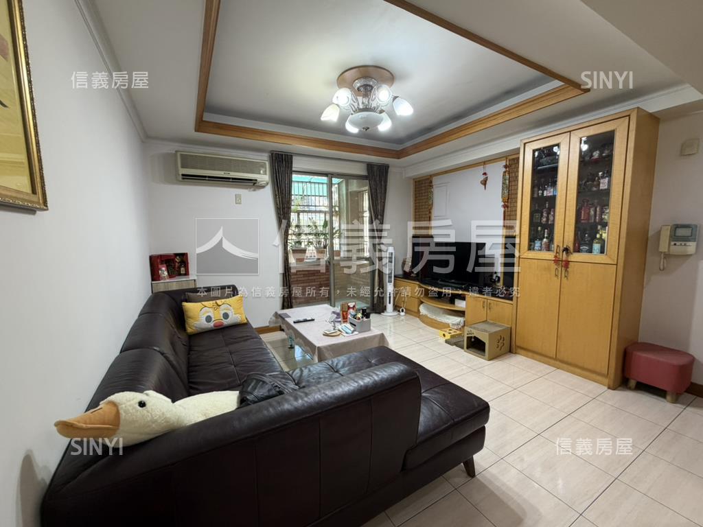 全興路四房電梯平面車位房屋室內格局與周邊環境