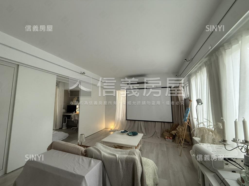 邊間電梯三房帶裝潢房屋室內格局與周邊環境