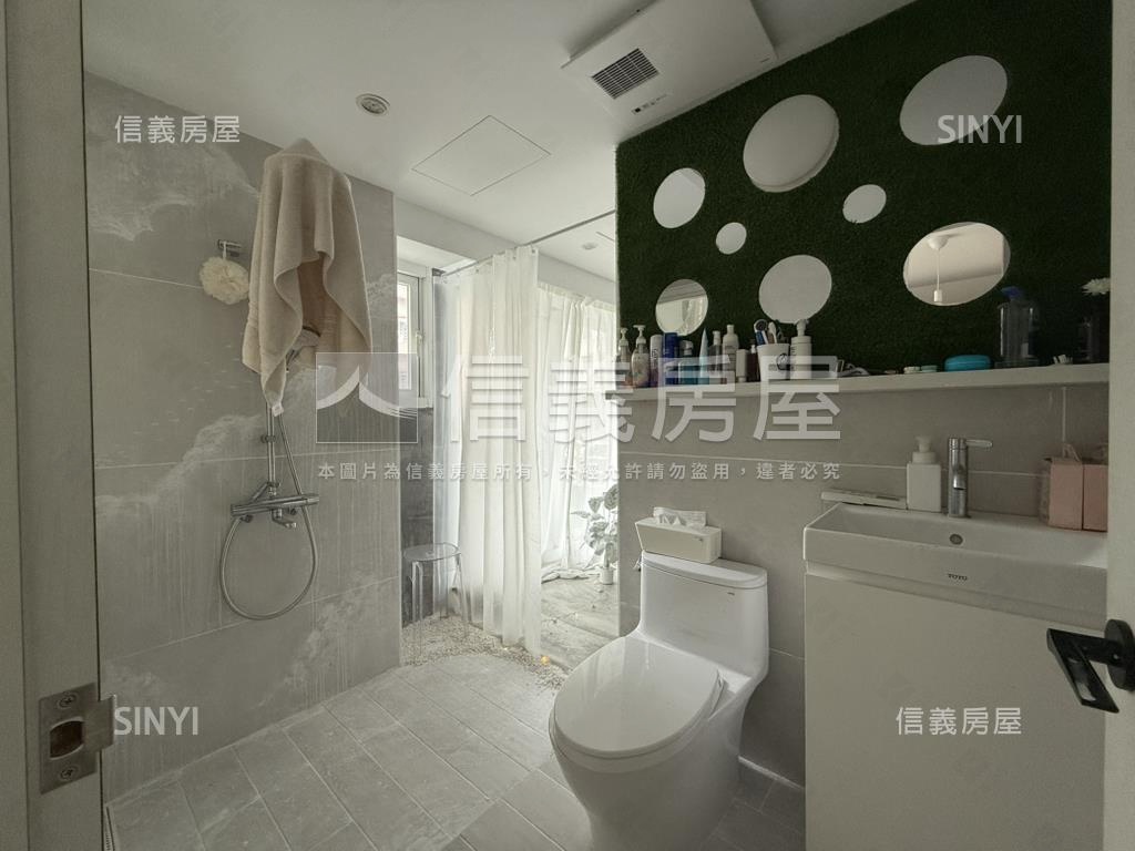 邊間電梯三房帶裝潢房屋室內格局與周邊環境