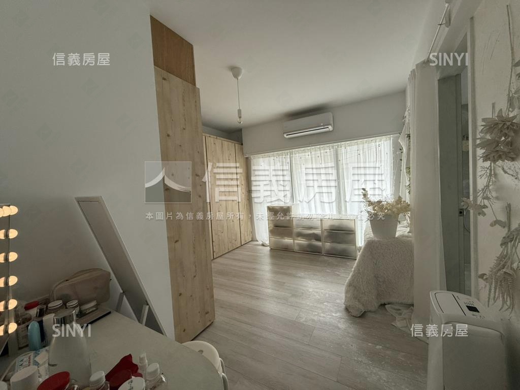 邊間電梯三房帶裝潢房屋室內格局與周邊環境