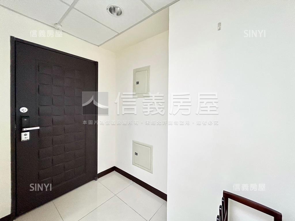 ＭＭ２１高樓視野平面車位房屋室內格局與周邊環境