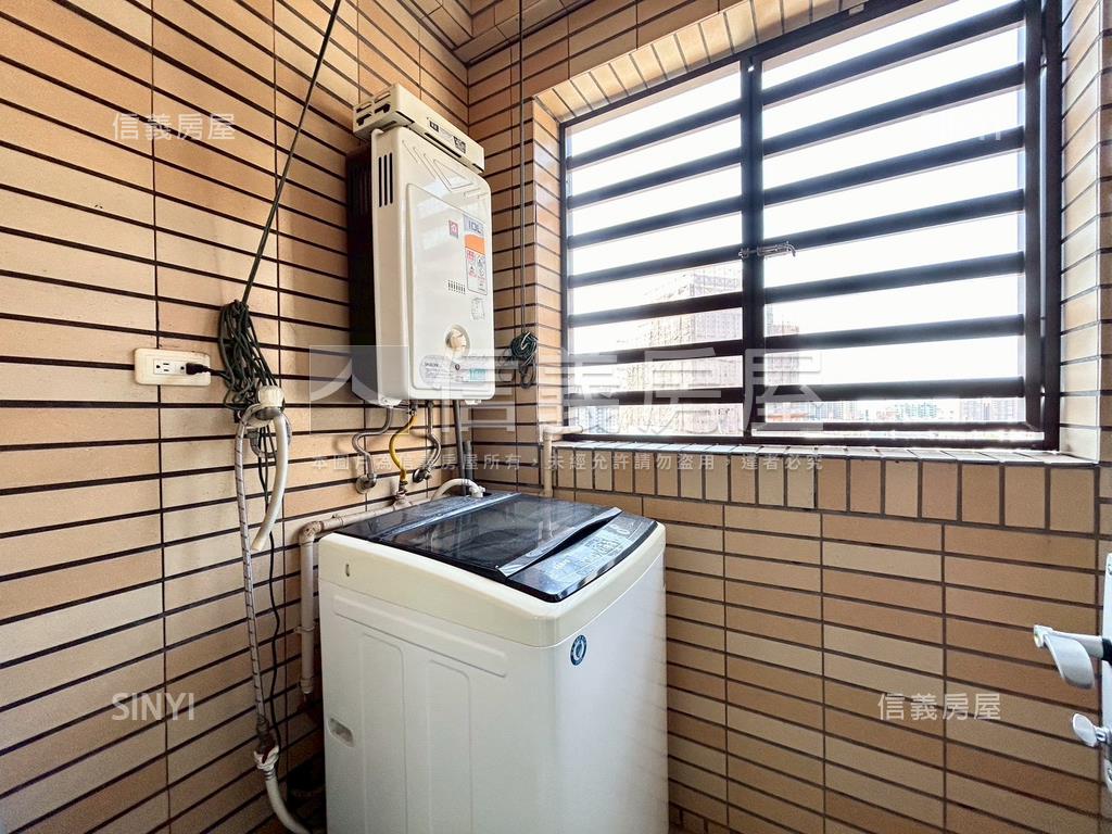 ＭＭ２１高樓視野平面車位房屋室內格局與周邊環境