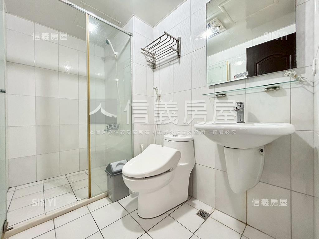 ＭＭ２１高樓視野平面車位房屋室內格局與周邊環境