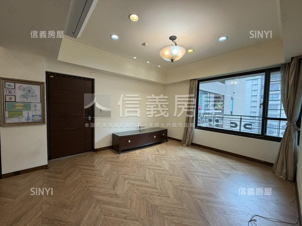 未來捷運巴黎香榭四房房屋室內格局與周邊環境