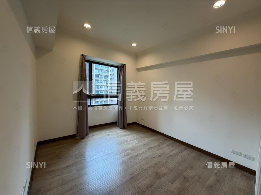 未來捷運巴黎香榭四房房屋室內格局與周邊環境