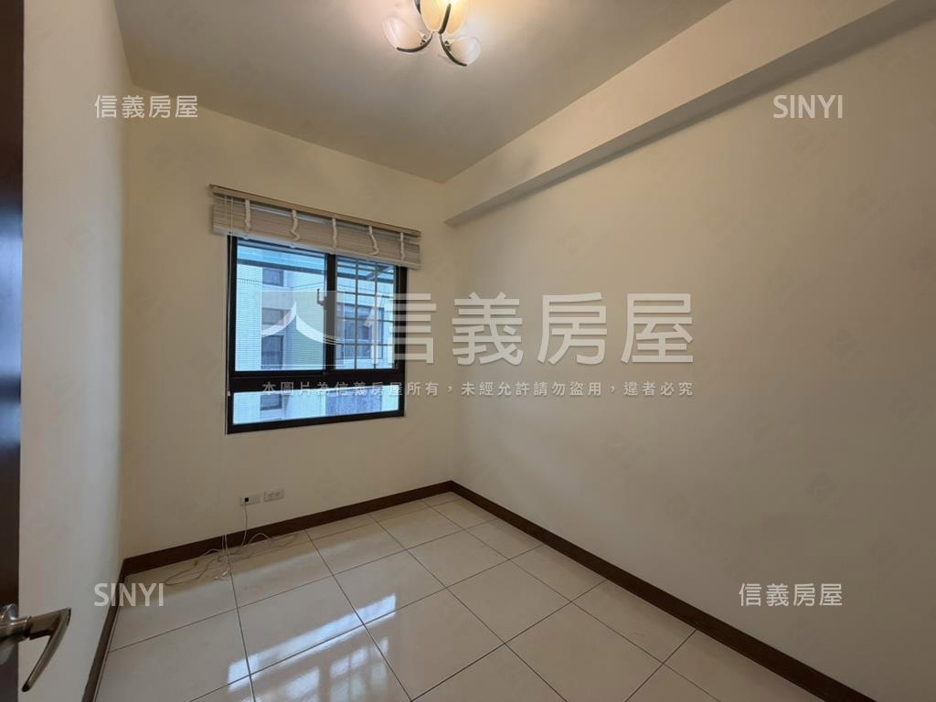 未來捷運巴黎香榭四房房屋室內格局與周邊環境