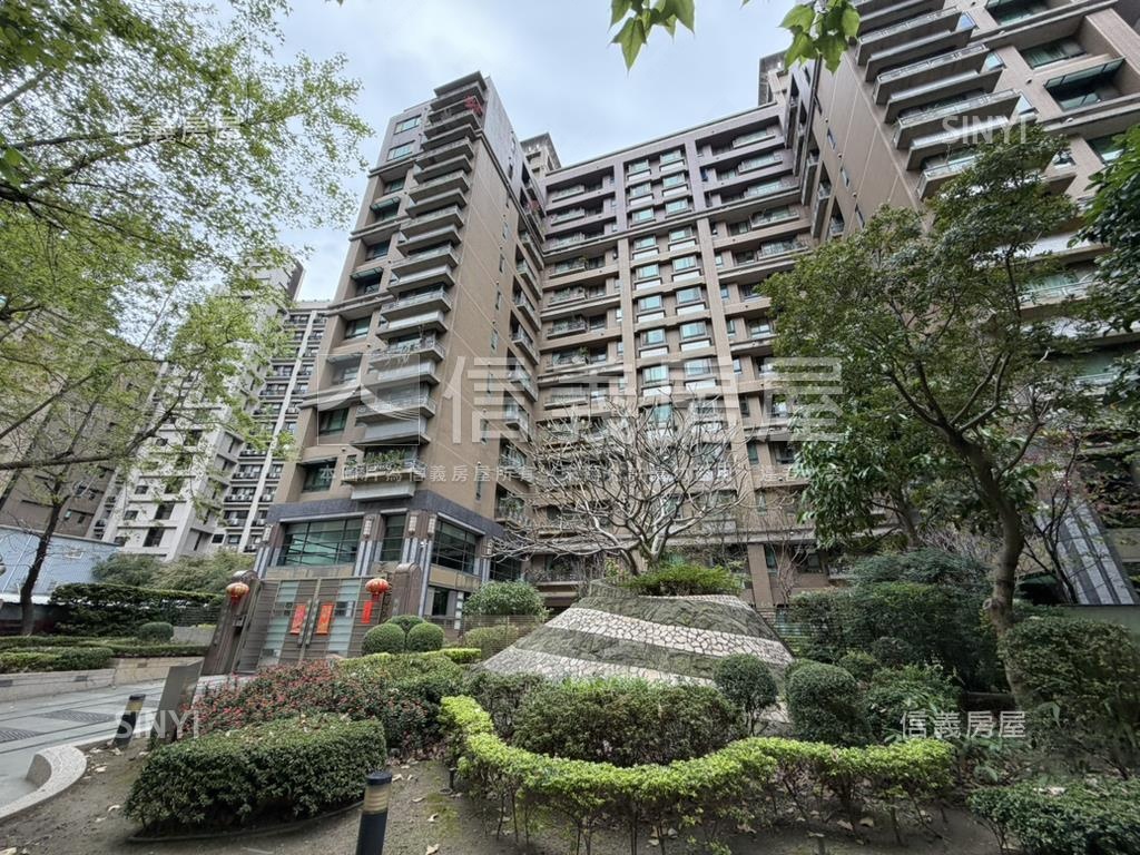 未來捷運巴黎香榭四房房屋室內格局與周邊環境