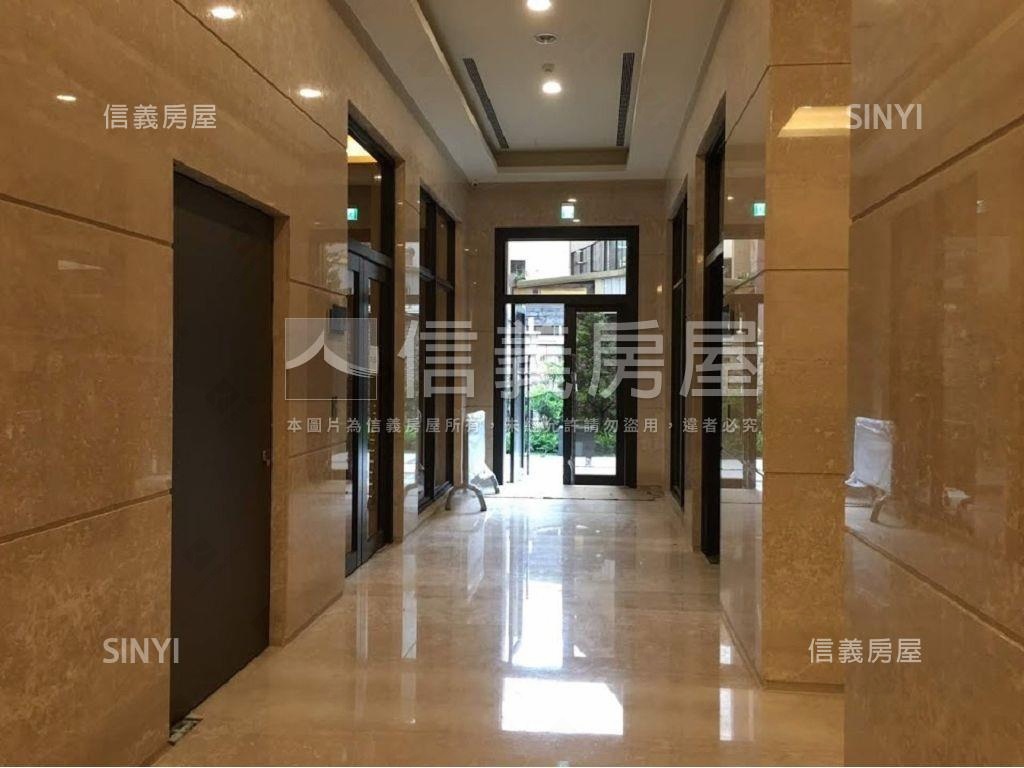 聚合發寶慶２１兩房車位房屋室內格局與周邊環境