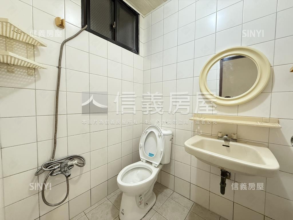 近捷運站透天快來看這間房屋室內格局與周邊環境