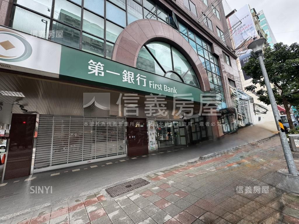 正基隆路三角窗銀行金店房屋室內格局與周邊環境