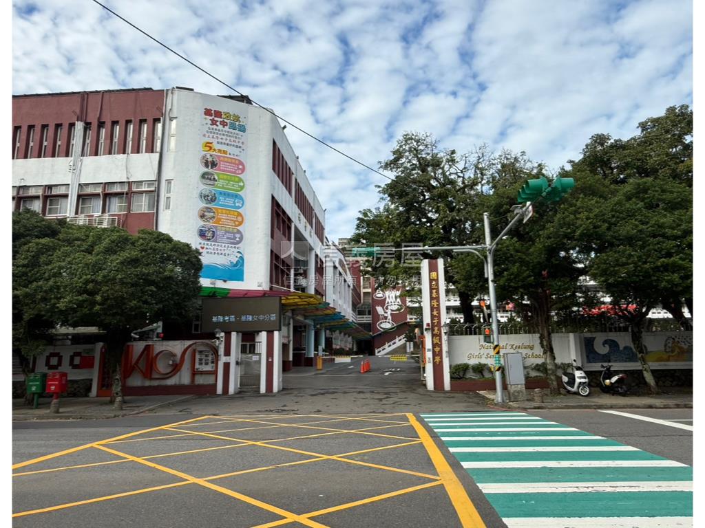 近基隆女中邊間美寓房屋室內格局與周邊環境