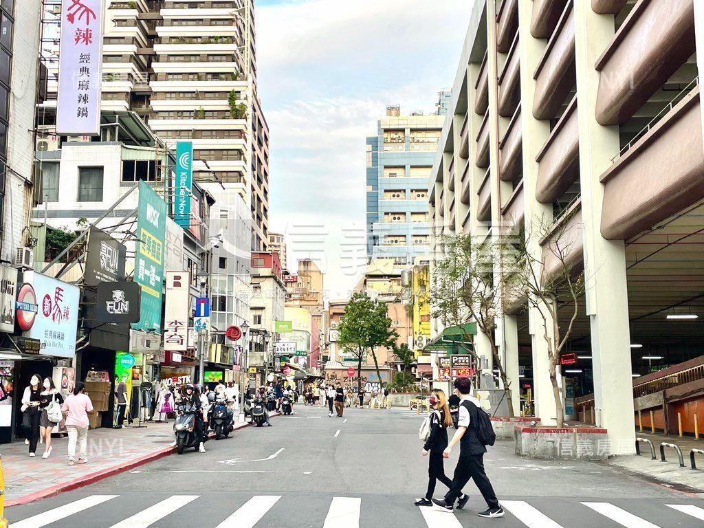 西門町美國街金店面房屋室內格局與周邊環境
