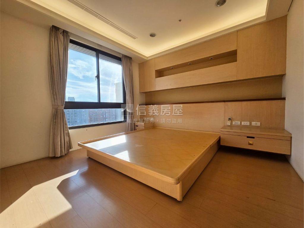 康寧城堡帝王戶。系統開箱房屋室內格局與周邊環境