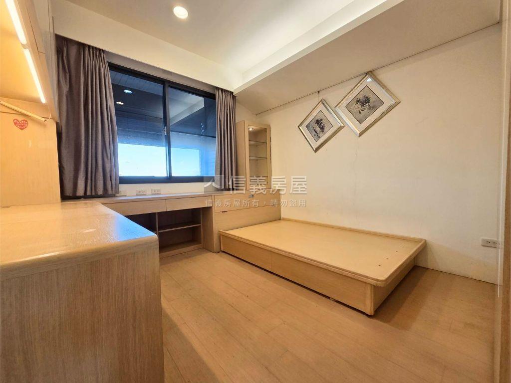 康寧城堡帝王戶。系統開箱房屋室內格局與周邊環境