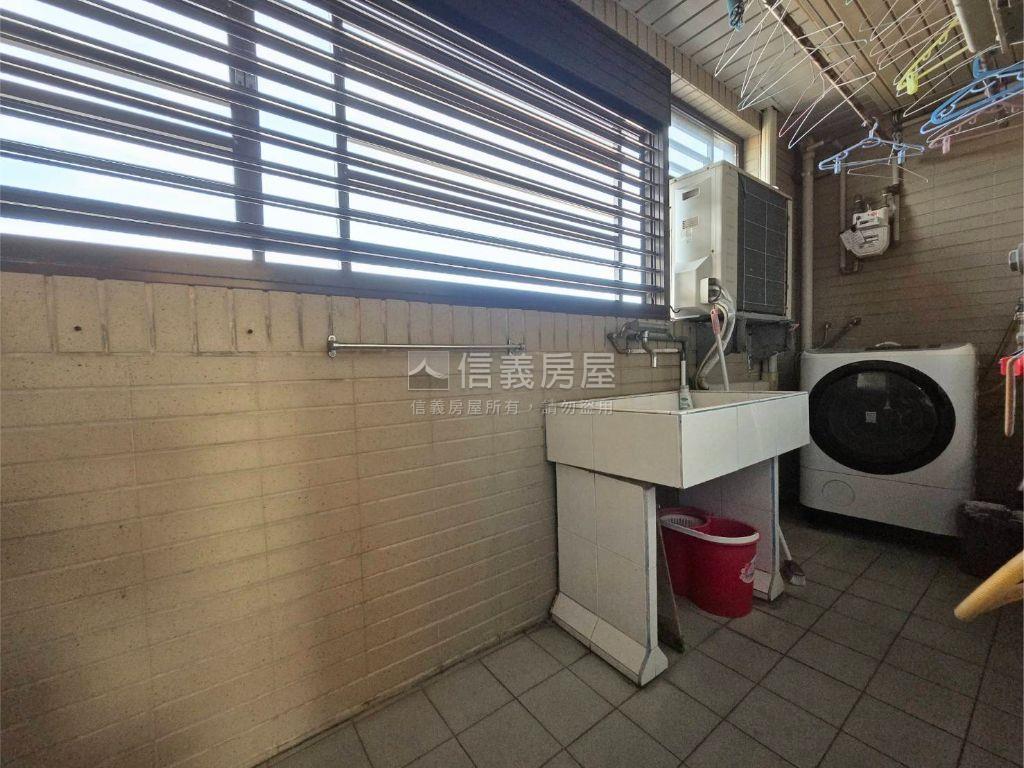 康寧城堡帝王戶。系統開箱房屋室內格局與周邊環境