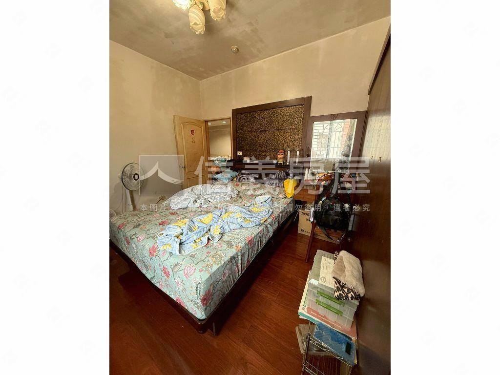 低總成家‧華廈電梯三房房屋室內格局與周邊環境