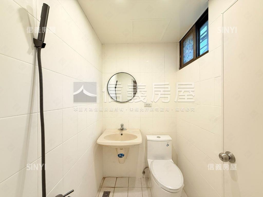 和平公園‧電梯華廈大三房房屋室內格局與周邊環境