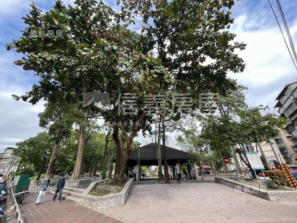 和平公園‧電梯華廈大三房房屋室內格局與周邊環境