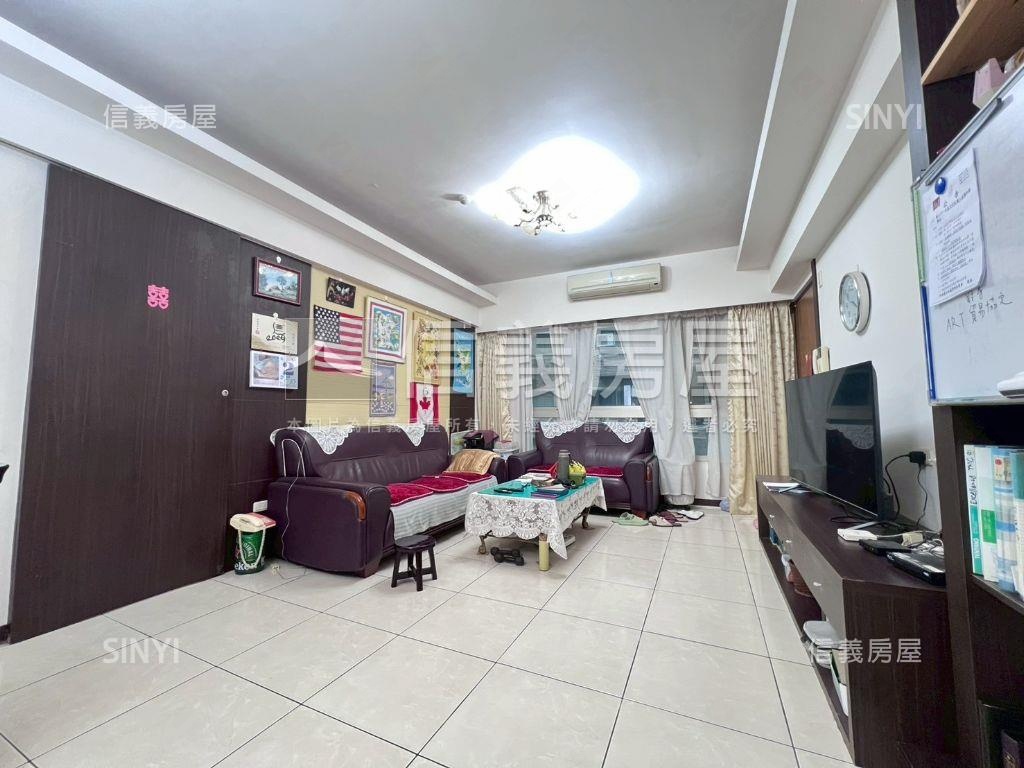 富士稀有４房車位房屋室內格局與周邊環境