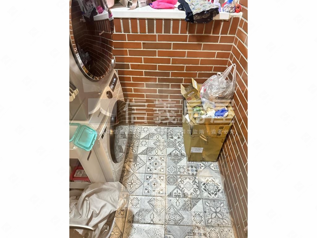 北歐風仁愛特區兩房房屋室內格局與周邊環境