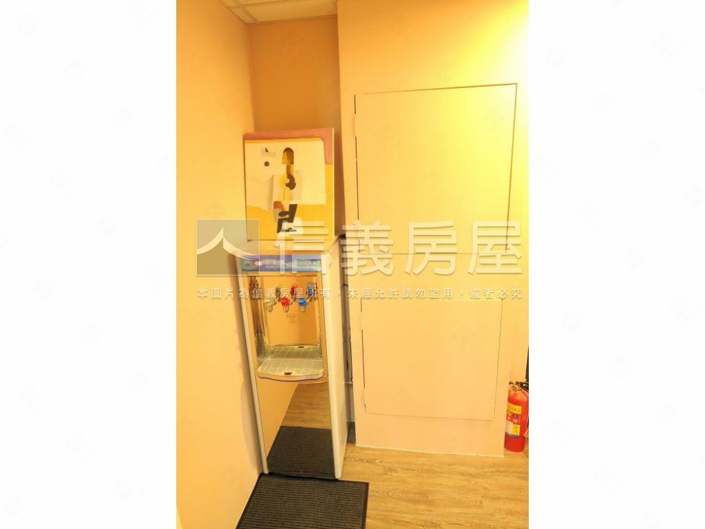 近中興大學！收租８間套房房屋室內格局與周邊環境