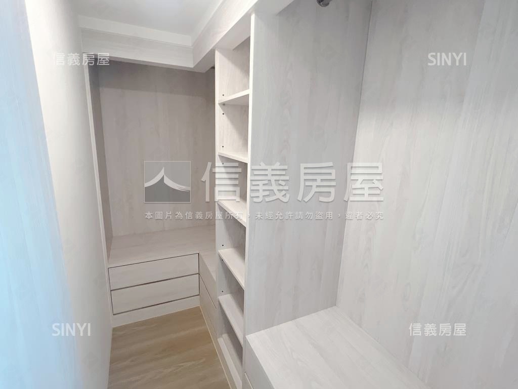 心中市高樓景觀三房房屋室內格局與周邊環境