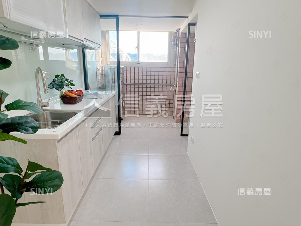 心中市高樓景觀三房房屋室內格局與周邊環境