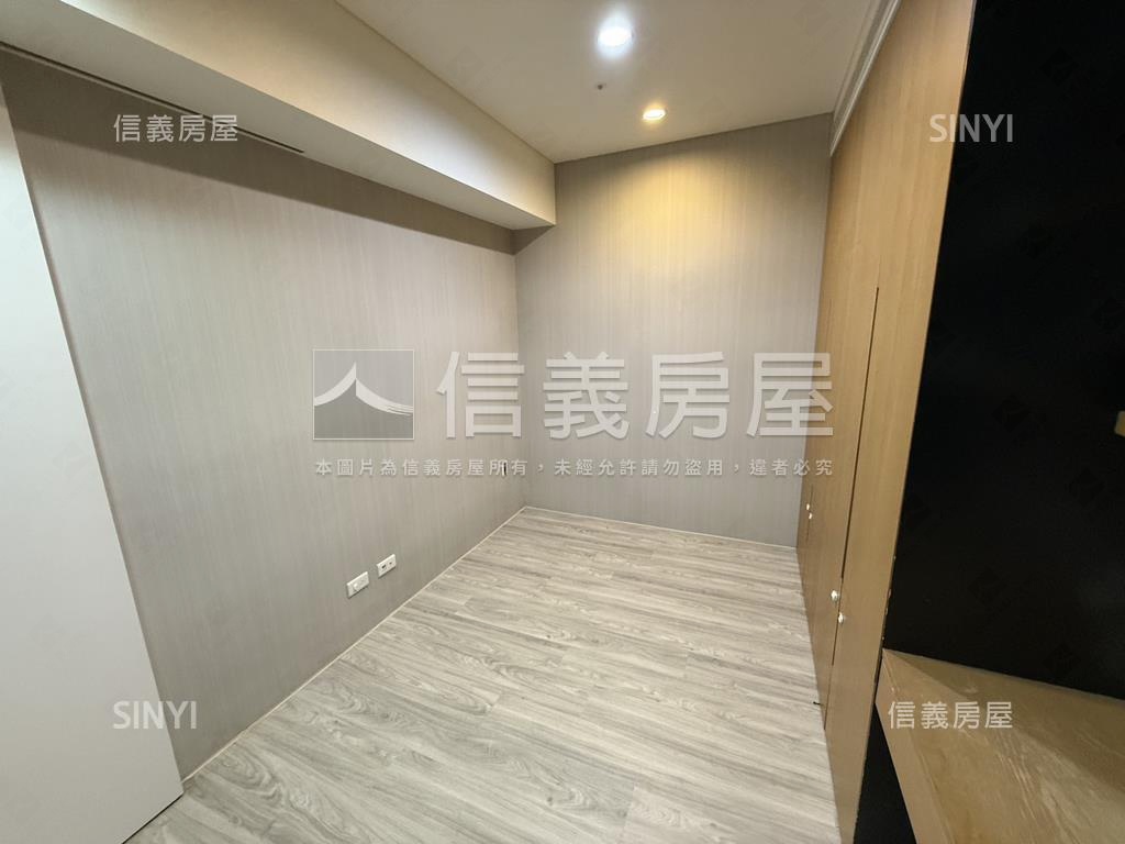 稀有中山學區兩房房屋室內格局與周邊環境