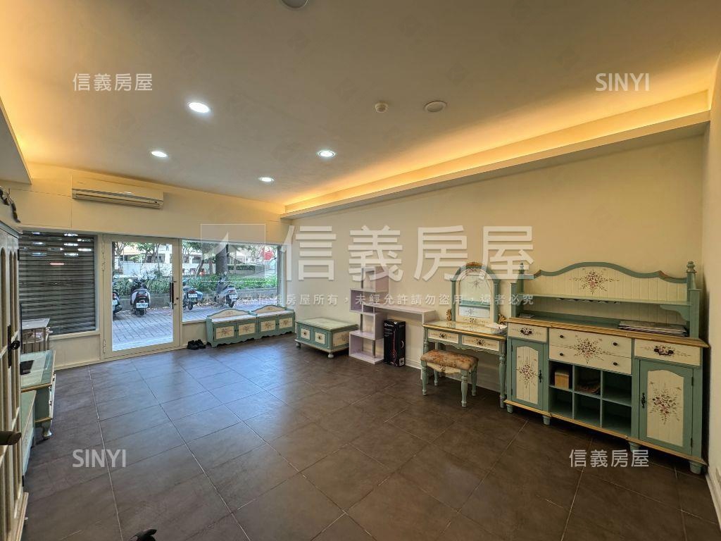 近美術館面公園店面１２３房屋室內格局與周邊環境