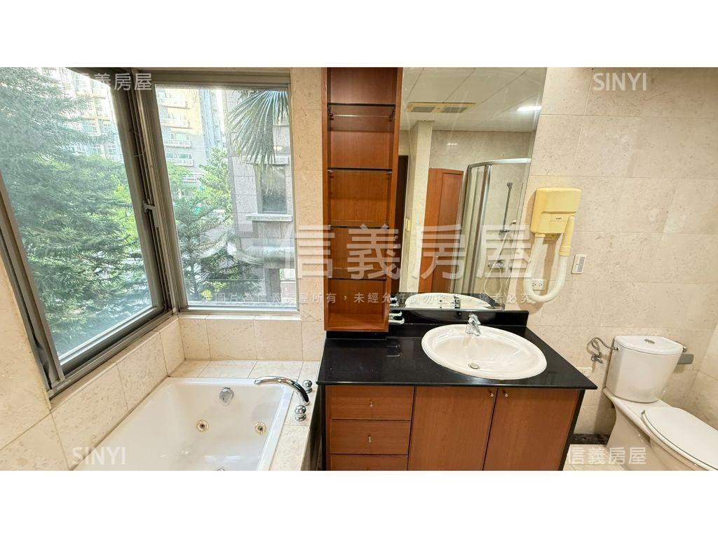 冠德花園四房房屋室內格局與周邊環境