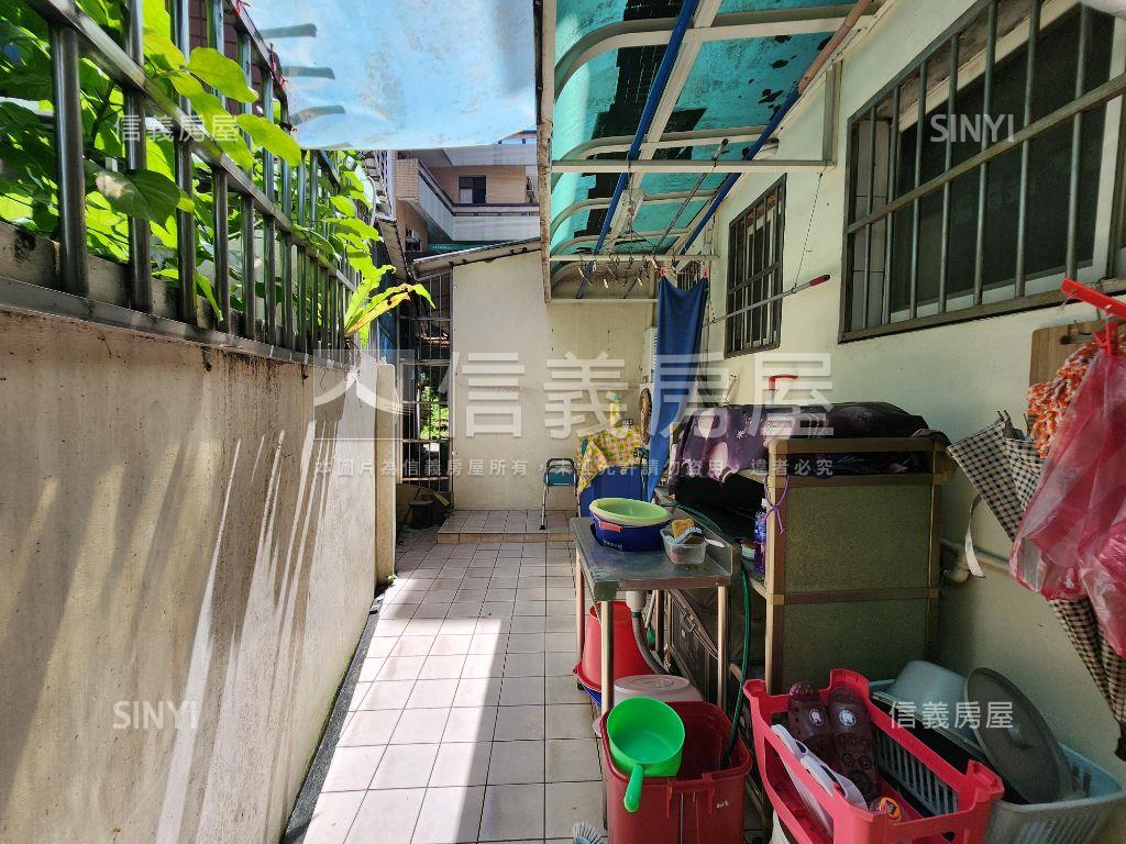 雙捷稀有免裝潢大空間一樓房屋室內格局與周邊環境