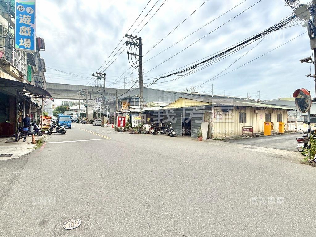 仁武臨路生意透天房屋室內格局與周邊環境