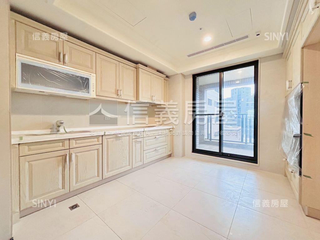 中悅瑰麗面總圖景觀高樓Ｂ房屋室內格局與周邊環境
