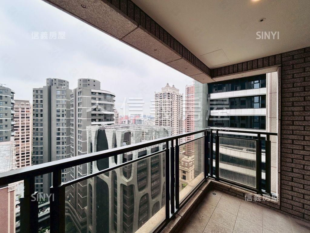 中悅瑰麗面總圖景觀高樓Ｂ房屋室內格局與周邊環境