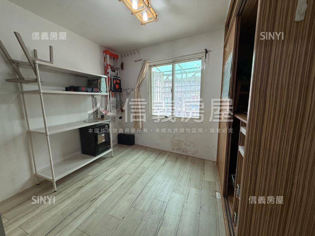 近未來捷運站收租公寓二樓房屋室內格局與周邊環境