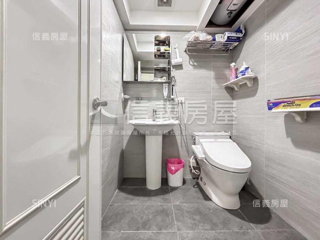 近未來捷運站收租公寓二樓房屋室內格局與周邊環境