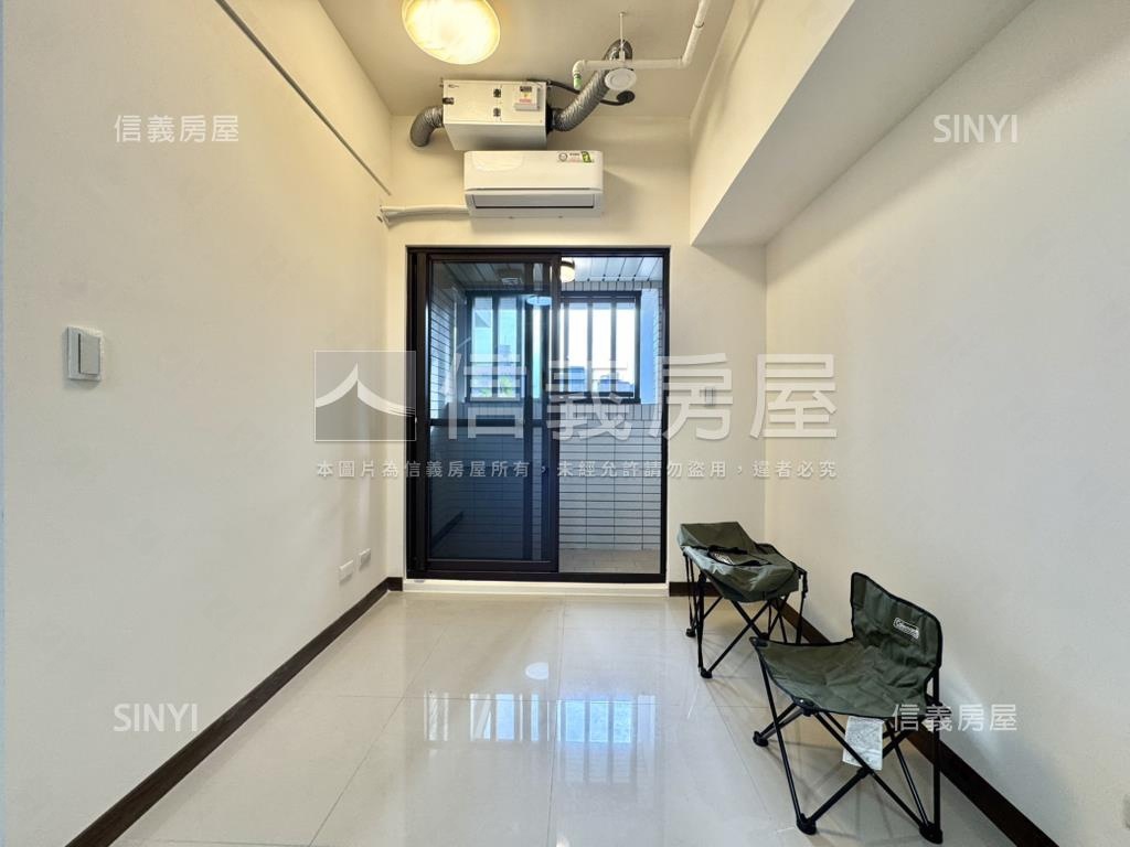 摩天１００全新兩房車位房屋室內格局與周邊環境