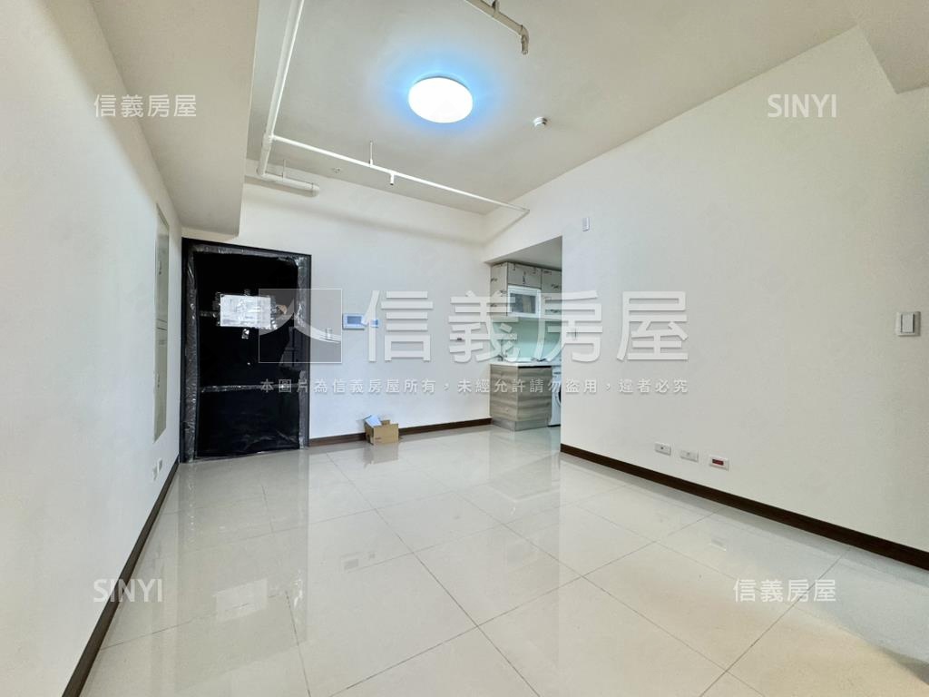 摩天１００全新兩房車位房屋室內格局與周邊環境