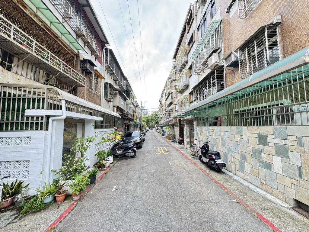 雙溪河畔雨聲美透天房屋室內格局與周邊環境