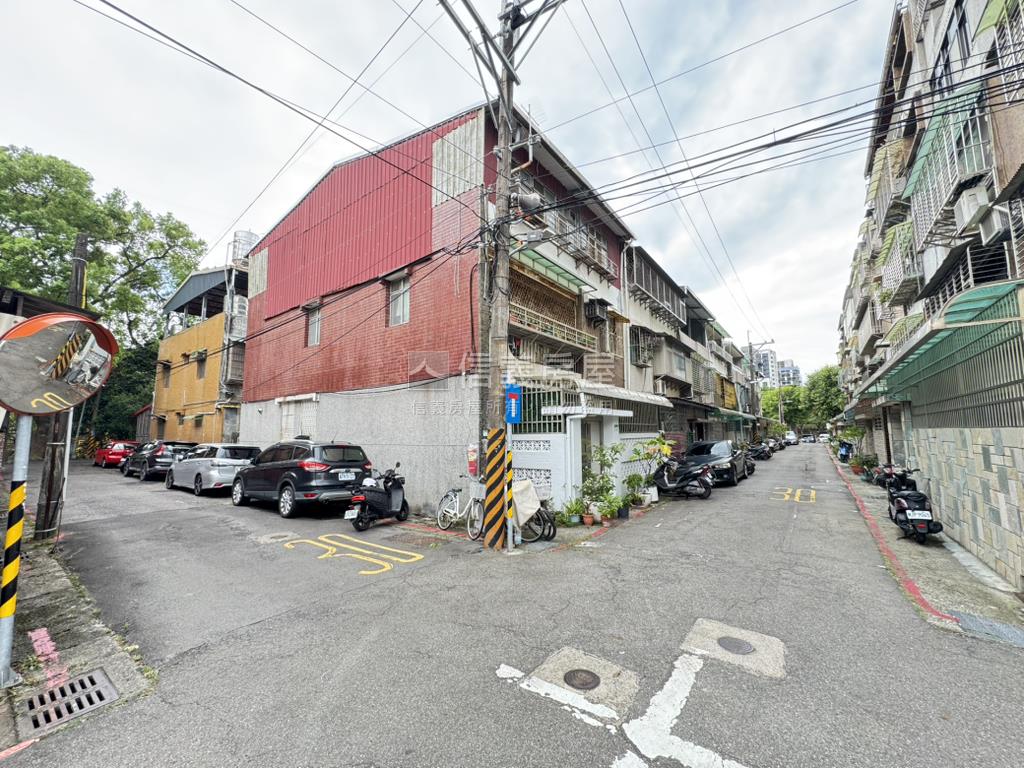 雙溪河畔雨聲美透天房屋室內格局與周邊環境