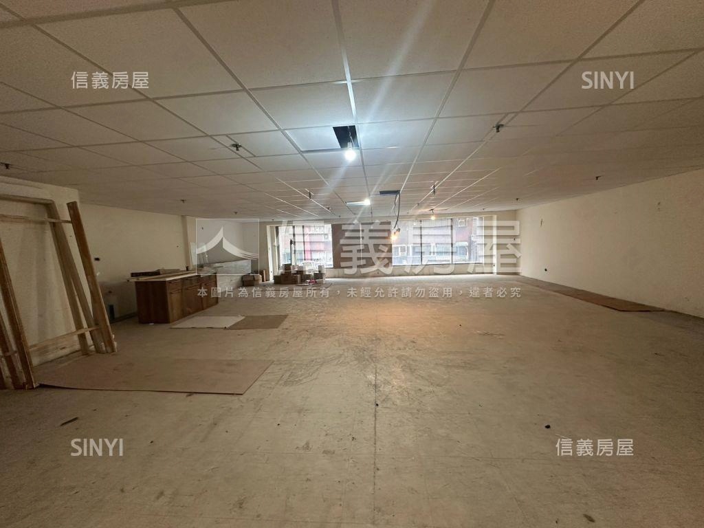 擎天雙星店鋪Ｂ房屋室內格局與周邊環境