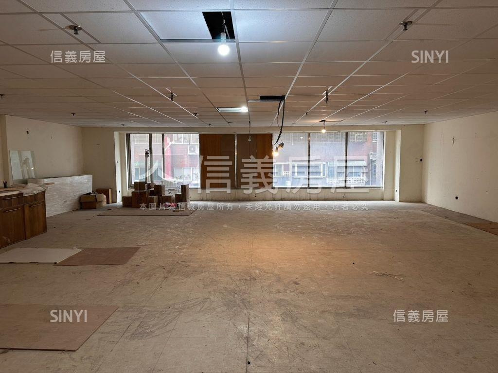 擎天雙星店鋪Ｂ房屋室內格局與周邊環境